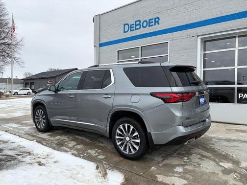 2023 Chevrolet Traverse Premier