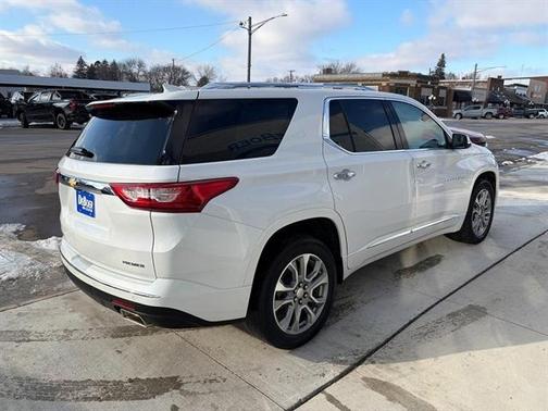 2021 Chevrolet Traverse Premier