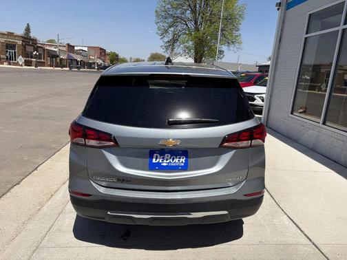 Sterling Gray Metallic 2023 Chevrolet Equinox 1LT