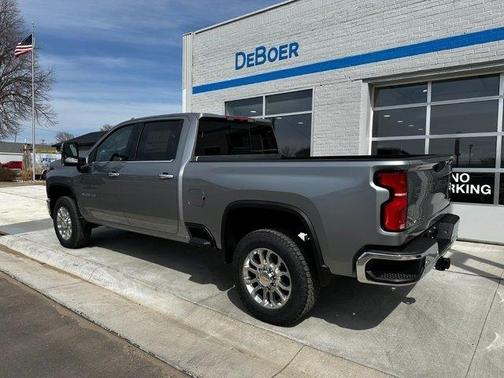 2025 Chevrolet Silverado 3500 LTZ