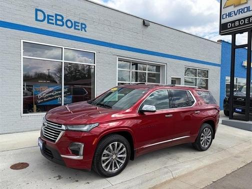 Cherry Red Tintcoat 2022 Chevrolet Traverse Premier