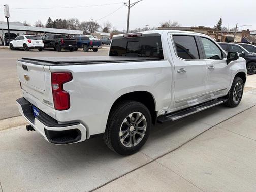 2022 Chevrolet Silverado 1500 High Country