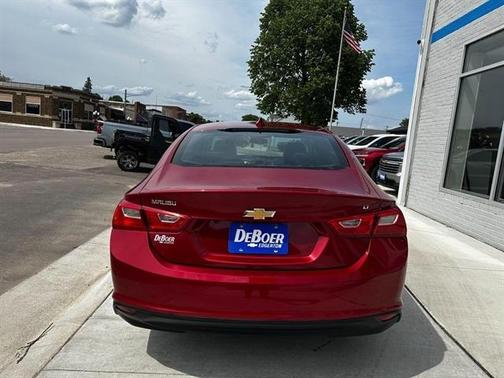 2016 Chevrolet Malibu 1LT