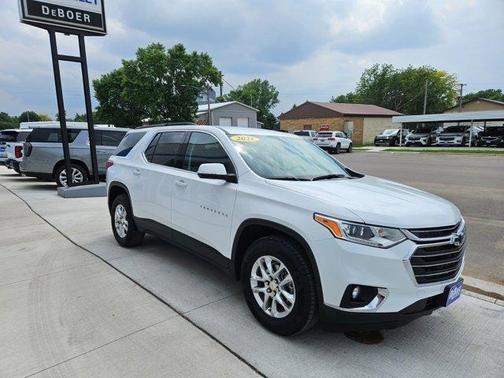 2021 Chevrolet Traverse LT Cloth