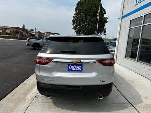 2021 Chevrolet Traverse LT Cloth