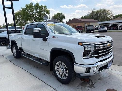 Summit White 2025 Chevrolet Silverado 2500 LTZ