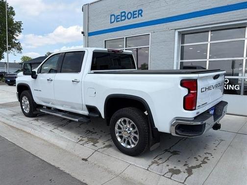 Summit White 2025 Chevrolet Silverado 2500 LTZ