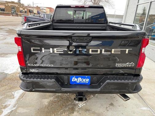 2022 Chevrolet Silverado 2500 High Country
