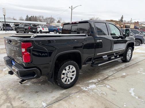2022 Chevrolet Silverado 2500 High Country