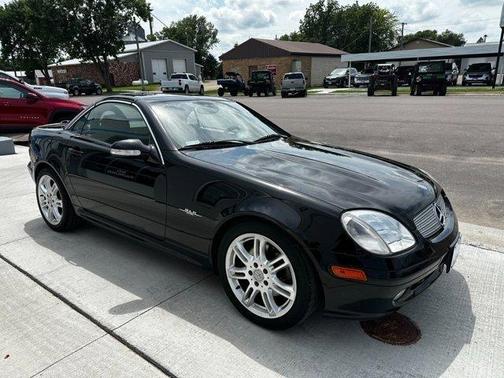 2004 Mercedes-Benz SLK-Class Base