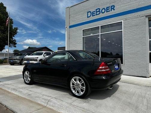 2004 Mercedes-Benz SLK-Class Base