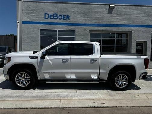 2021 GMC Sierra 1500 SLT