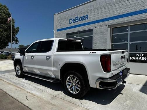 2021 GMC Sierra 1500 SLT