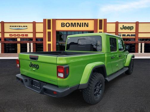 2025 Jeep Gladiator Sport