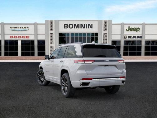 2025 Jeep Grand Cherokee Overland