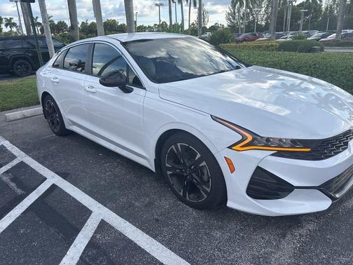 2022 Kia K5 GT-Line
