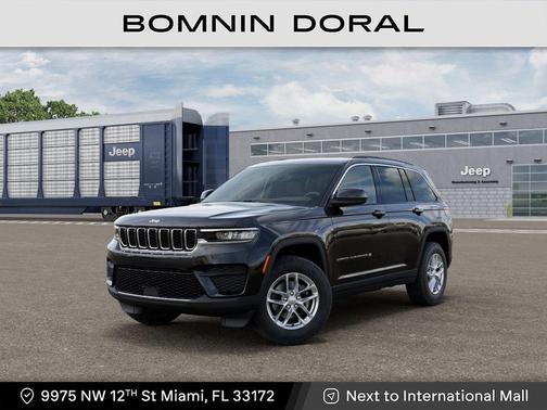 Diamond Black 2026 Jeep Grand Cherokee Laredo