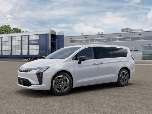 White 2027 Chrysler Pacifica LIMITED