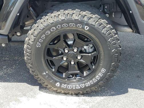 2022 Jeep Gladiator Sport