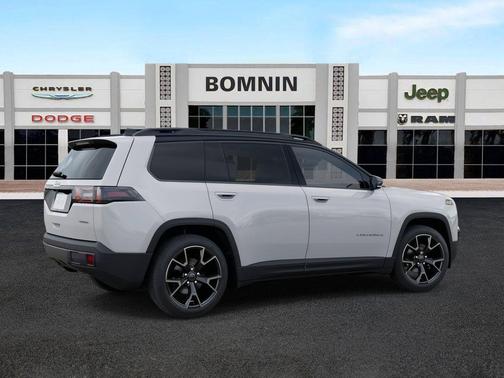 2026 Jeep Cherokee Overland