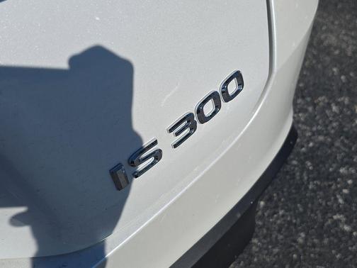 2022 Lexus IS 300 Base