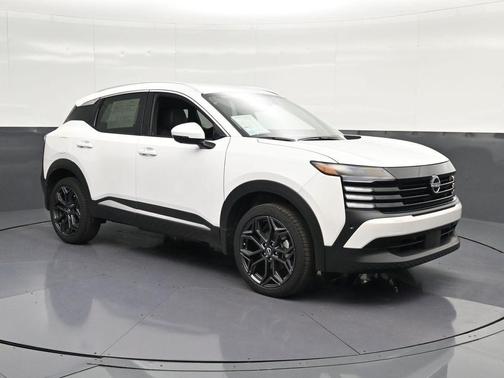Aspen White Tri 2025 Nissan Kicks SR
