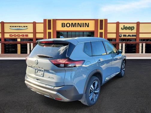 2022 Nissan Rogue SL