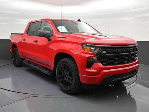 Red 2022 Chevrolet Silverado 1500 Custom