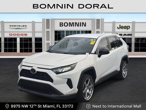 2022 Toyota RAV4 LE