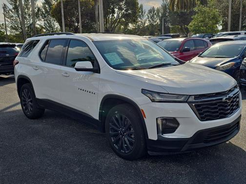 2023 Chevrolet Traverse RS