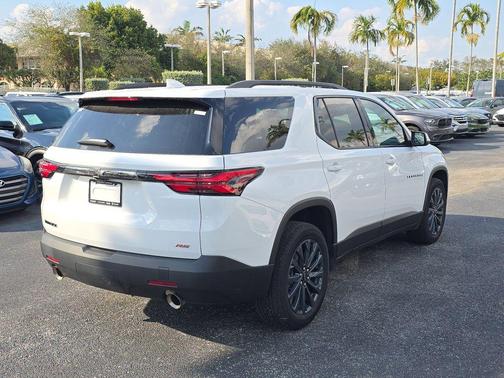 2023 Chevrolet Traverse RS