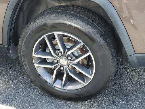 2017 Jeep Grand Cherokee Laredo