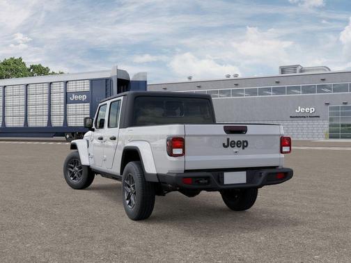 2026 Jeep Gladiator Sport