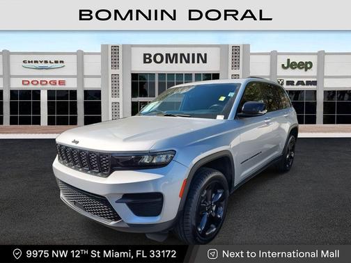 2022 Jeep Grand Cherokee Altitude