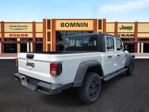 2025 Jeep Gladiator Sport