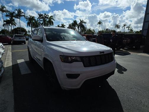 2019 Jeep Grand Cherokee Altitude