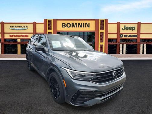 2023 Volkswagen Tiguan 2.0T SE R-Line Black