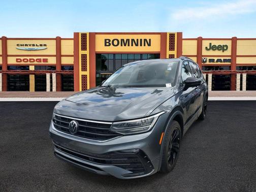 2023 Volkswagen Tiguan 2.0T SE R-Line Black
