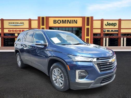 2022 Chevrolet Traverse LT Cloth