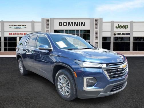 2022 Chevrolet Traverse LT Cloth