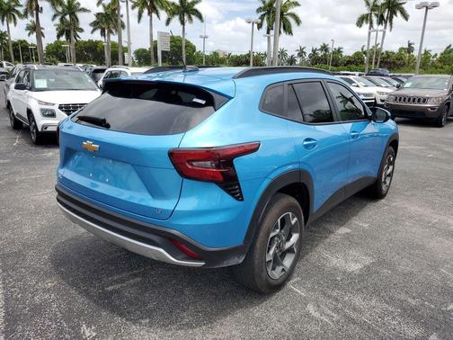 2025 Chevrolet Trax LT