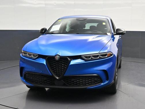 Blue Metallic 2024 Alfa Romeo Tonale Veloce