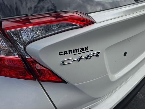 2021 Toyota C-HR XLE