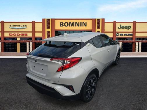 2021 Toyota C-HR XLE