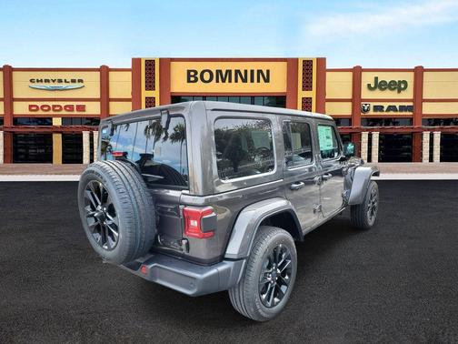 2025 Jeep Wrangler 4xe Sahara