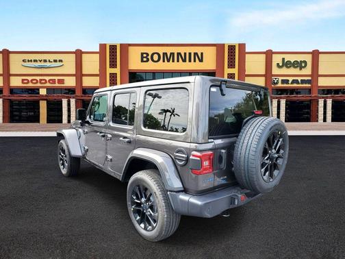 2025 Jeep Wrangler 4xe Sahara