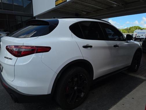 2020 Alfa Romeo Stelvio Base