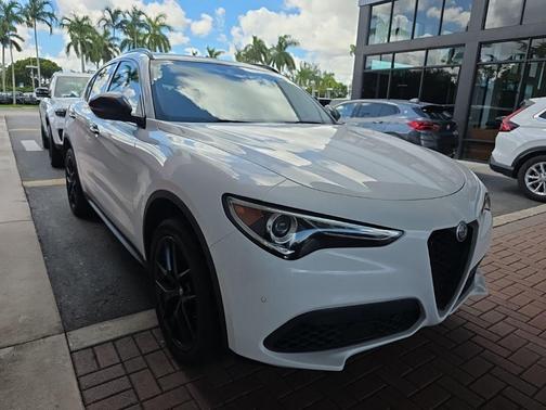2020 Alfa Romeo Stelvio Base