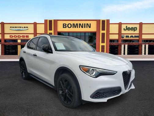 2020 Alfa Romeo Stelvio Base