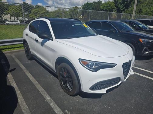 2020 Alfa Romeo Stelvio Base
